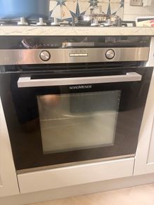Built in oven
