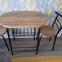 table and chairs