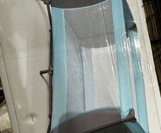 baby cot
