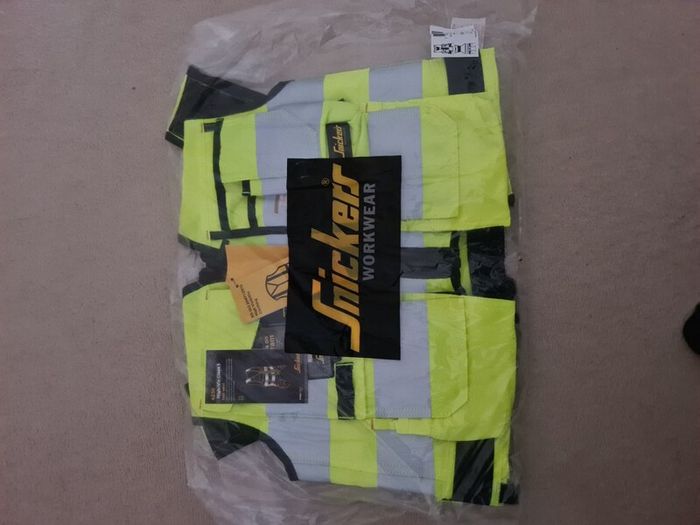 snickers tool vest