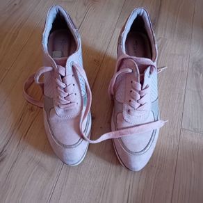 ladies shoes. Size 6. Tamaris