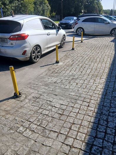 www.drivewaybollards.ie