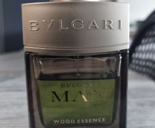 Bvlgari wood essence perfume