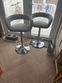 Breakfast Bar stools/ High Stools