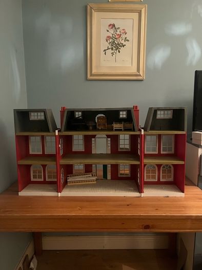 Vintage sylvanian Familes Grand Regency hotel Dollhouse