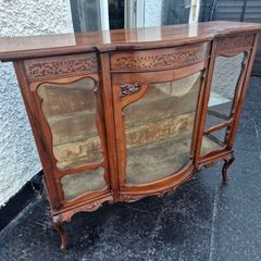 Velvet lined Display Cabinet Antique vintage Edwardian Mahogany Serpentine glass bow fronted display cabinet