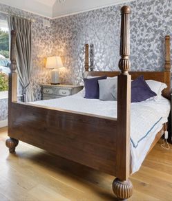 Super King bed four poster