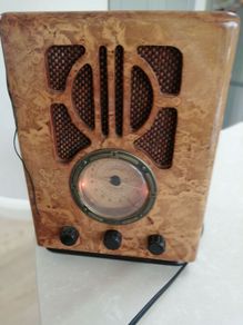 Repro Bush Radio