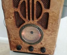 Repro Bush Radio