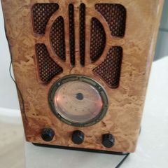 Repro Bush Radio
