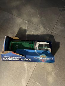Super wheelz garbage truck