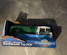 Super wheelz garbage truck