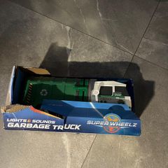 Super wheelz garbage truck