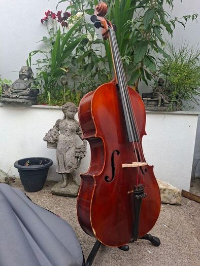 Beautiful Roderich Paesold model 601 3/4 Cello made in Germany in 1978