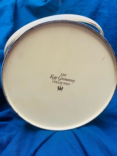 vintage biscuit tin