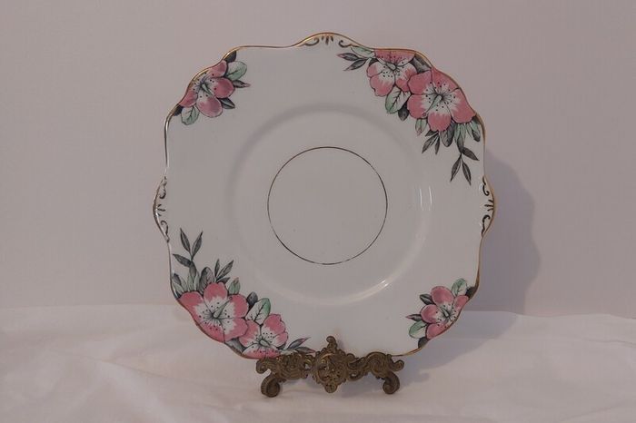 Fabulous Vintage Rare Patterned Royal Stafford Bone China Hand-Painted and Hand-Gilded Cake Display Plate in a Stunning Pink Hibiscus Pattern, Pattern no. 8239, Mint/Cabinet Condition