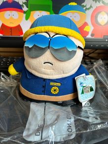 1998 South Park 5,5" limited edition Cartman cop.