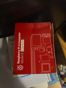 Raspberry Pi 4 Model B 8GB RAM.