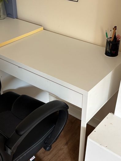 White Desk