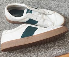 trainers  uk9