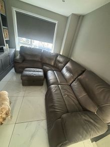 Corner suite