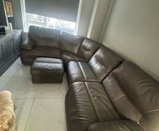 Corner suite