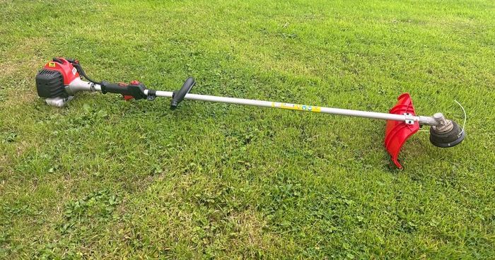 Harry 22CC Petrol Brush cutter STRIMMER