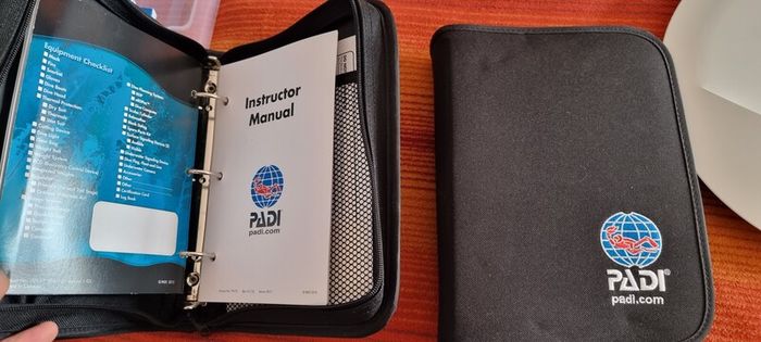 PADI Books and accessories set