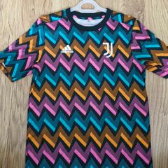 Juventus pre match jersey