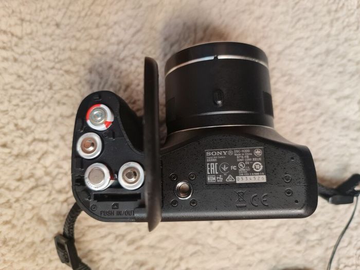 Sony Cyber-shot DSC-H300 Digital Bridge Camera