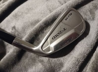 Mizuno FLI-HI driving iron.