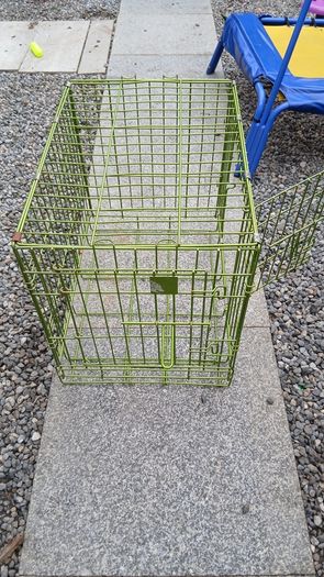 dog cage