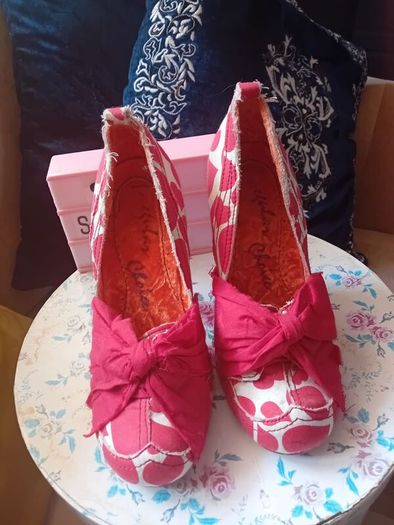ladies shoes