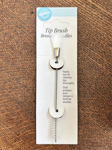 cake decorating equipment