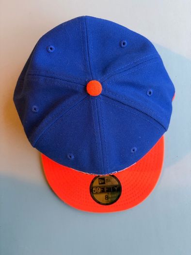 New York Knicks Mens Team Classic New Era 59Fifty Flat Brim Hat Size 8 - NBA Basketball Cap