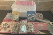 Cake Decorating / Cupcake Carry Box / Cake Liners Job Lot