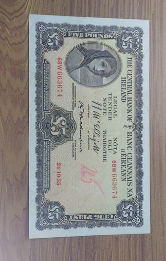 Irish 5pound Lady Lavery banknote dated 24 10 1955.