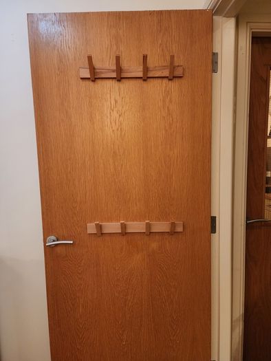Coat Hangers 5x