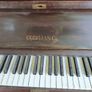 old piano Image 2