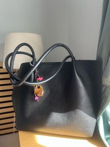 hand bag