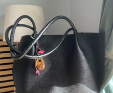 hand bag