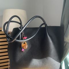 hand bag