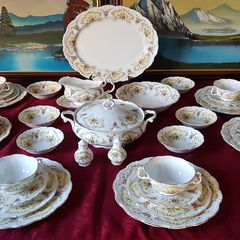37 Piece Royal Albert September Song Gold Gilt Bone China Dinner Service / Set For 6 Person Setting Made In England Antique Rare And Hard To Find