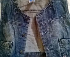 denim waistcoat,9 to 12 months,good condition.
