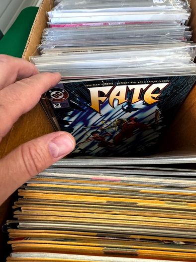 DC Long Comic Box w 250 comics for Sale