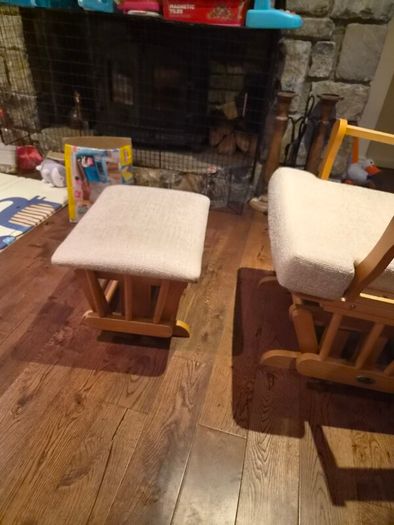 Baby rocking chair