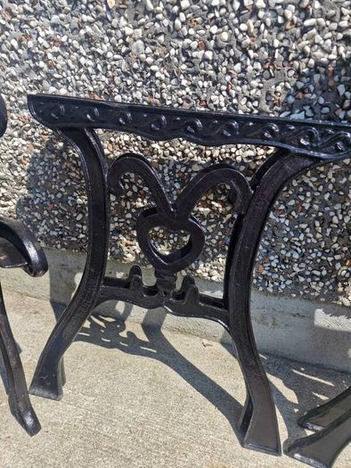Garden table + bench cast iron