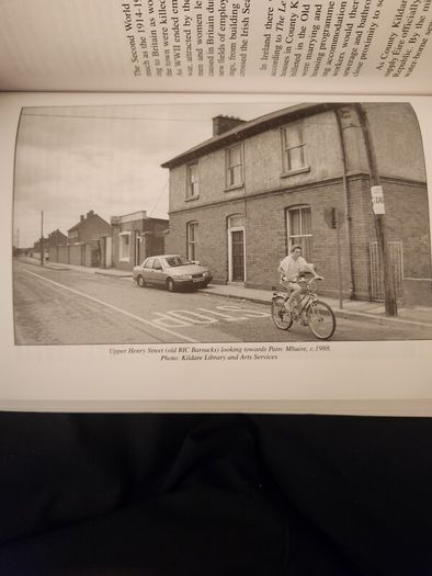 Newbridge.  A Town, A People. Social Housing In Newbridge  1900-1996. By John Durney. Signed First Edition Paperback In Good Condition.