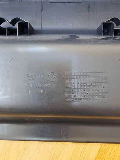 Volkswagen Transporter T5/T6 Single Seat Base Rear Covers
