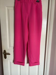 pink trousers